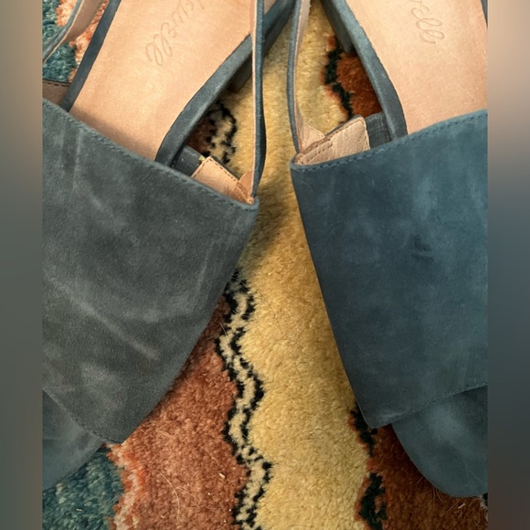 Madewell Noelle Slingback Sandal in Suede Blue 8 - Picture 8 of 9
